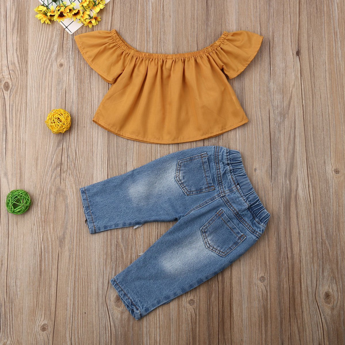 Vanna Sunflower Outfit